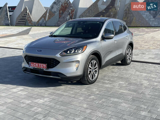 Серый Форд Эскейп, объемом двигателя 2 л и пробегом 99 тыс. км за 18900 $, фото 1 на Automoto.ua