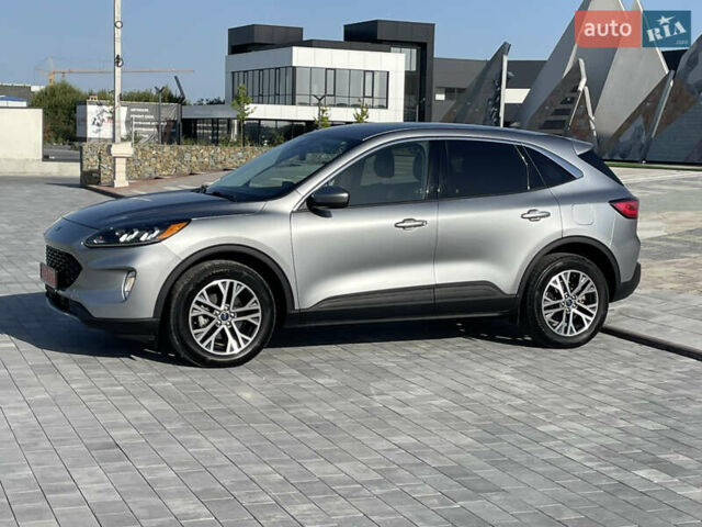 Серый Форд Эскейп, объемом двигателя 2 л и пробегом 99 тыс. км за 18900 $, фото 4 на Automoto.ua