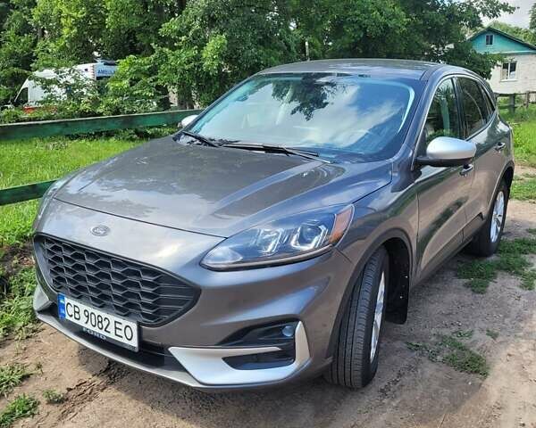 Сірий Форд Ескейп, об'ємом двигуна 1.5 л та пробігом 36 тис. км за 18000 $, фото 3 на Automoto.ua