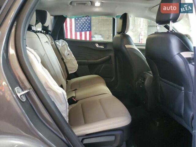 Серый Форд Эскейп, объемом двигателя 0 л и пробегом 32 тыс. км за 9396 $, фото 9 на Automoto.ua