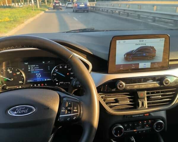 Сірий Форд Ескейп, об'ємом двигуна 2.5 л та пробігом 137 тис. км за 22200 $, фото 4 на Automoto.ua