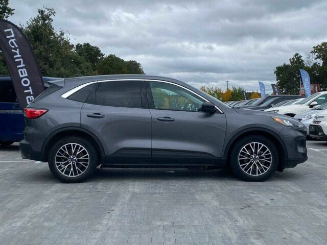 Серый Форд Эскейп, объемом двигателя 2.5 л и пробегом 136 тыс. км за 23290 $, фото 7 на Automoto.ua