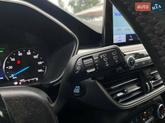 Серый Форд Эскейп, объемом двигателя 2.49 л и пробегом 136 тыс. км за 23290 $, фото 32 на Automoto.ua