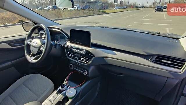 Серый Форд Эскейп, объемом двигателя 1.5 л и пробегом 27 тыс. км за 20000 $, фото 13 на Automoto.ua