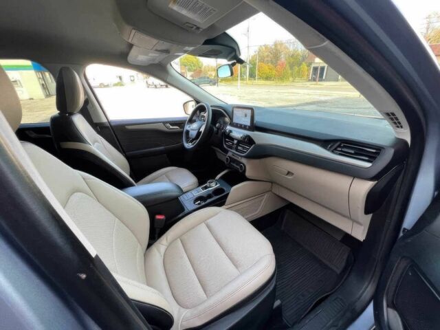 Сірий Форд Ескейп, об'ємом двигуна 1.5 л та пробігом 16 тис. км за 6700 $, фото 6 на Automoto.ua