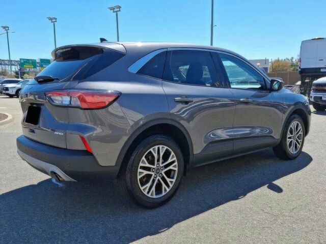 Серый Форд Эскейп, объемом двигателя 0 л и пробегом 25 тыс. км за 17900 $, фото 5 на Automoto.ua