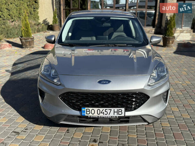 Серый Форд Эскейп, объемом двигателя 2.5 л и пробегом 3 тыс. км за 22900 $, фото 3 на Automoto.ua