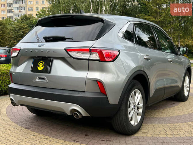 Сірий Форд Ескейп, об'ємом двигуна 1.5 л та пробігом 58 тис. км за 17800 $, фото 6 на Automoto.ua