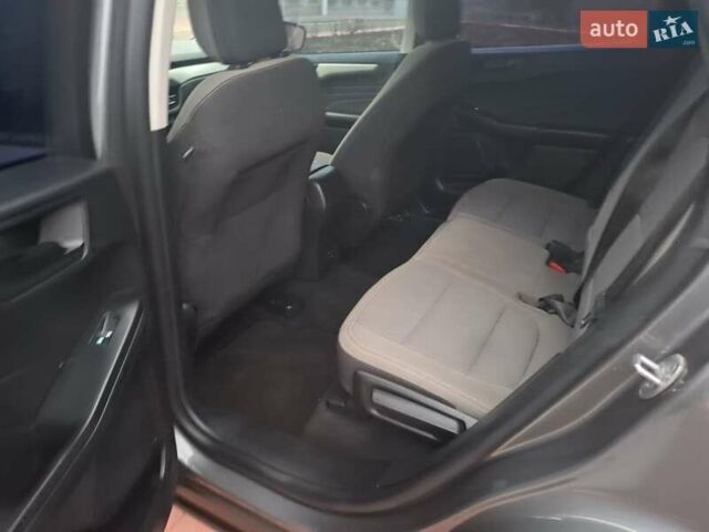 Сірий Форд Ескейп, об'ємом двигуна 1.5 л та пробігом 63 тис. км за 15000 $, фото 8 на Automoto.ua