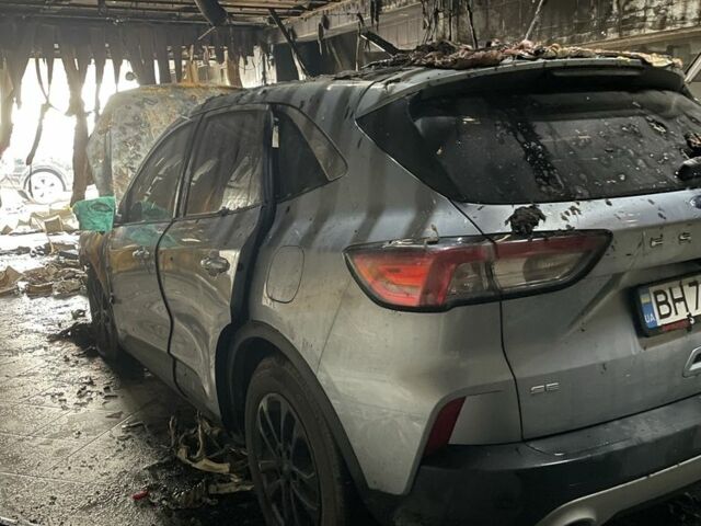 Сірий Форд Ескейп, об'ємом двигуна 1.5 л та пробігом 27 тис. км за 4200 $, фото 1 на Automoto.ua