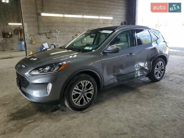 Серый Форд Эскейп, объемом двигателя 0 л и пробегом 32 тыс. км за 9396 $, фото 2 на Automoto.ua