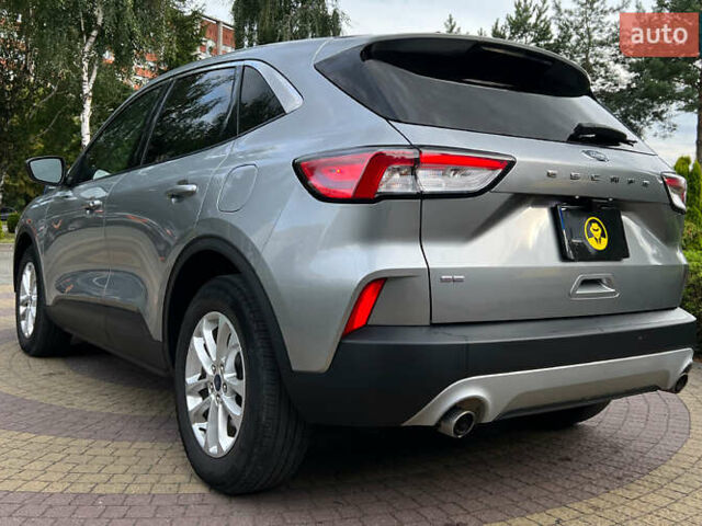 Сірий Форд Ескейп, об'ємом двигуна 1.5 л та пробігом 58 тис. км за 17800 $, фото 4 на Automoto.ua