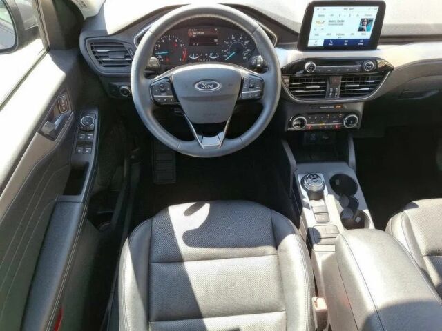 Серый Форд Эскейп, объемом двигателя 0 л и пробегом 25 тыс. км за 17900 $, фото 7 на Automoto.ua