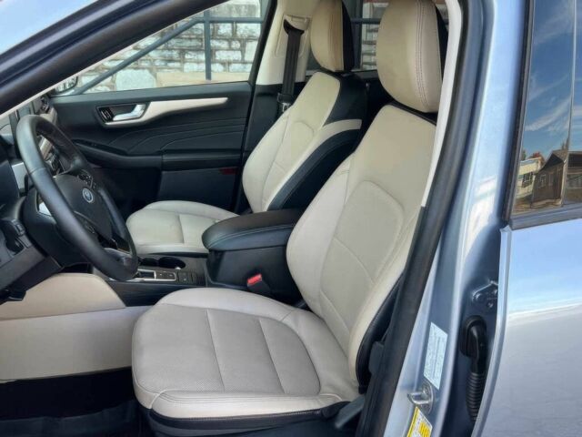 Сірий Форд Ескейп, об'ємом двигуна 1.5 л та пробігом 16 тис. км за 6700 $, фото 8 на Automoto.ua