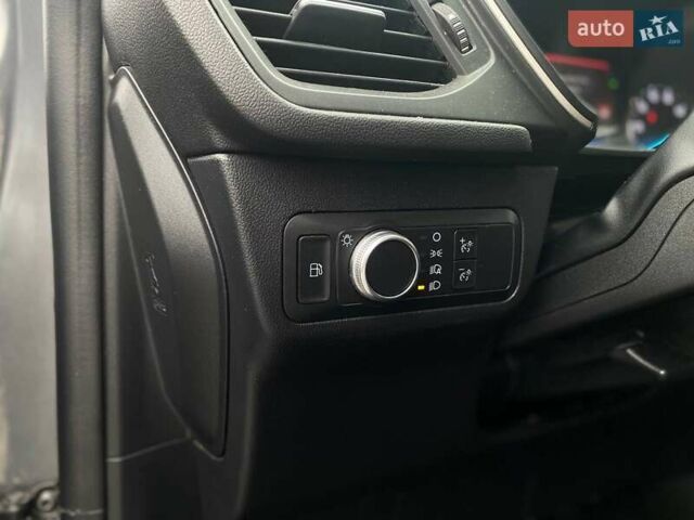 Серый Форд Эскейп, объемом двигателя 2.49 л и пробегом 136 тыс. км за 22290 $, фото 20 на Automoto.ua