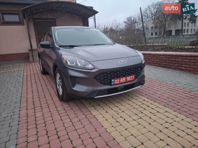 Сірий Форд Ескейп, об'ємом двигуна 1.5 л та пробігом 63 тис. км за 15000 $, фото 2 на Automoto.ua