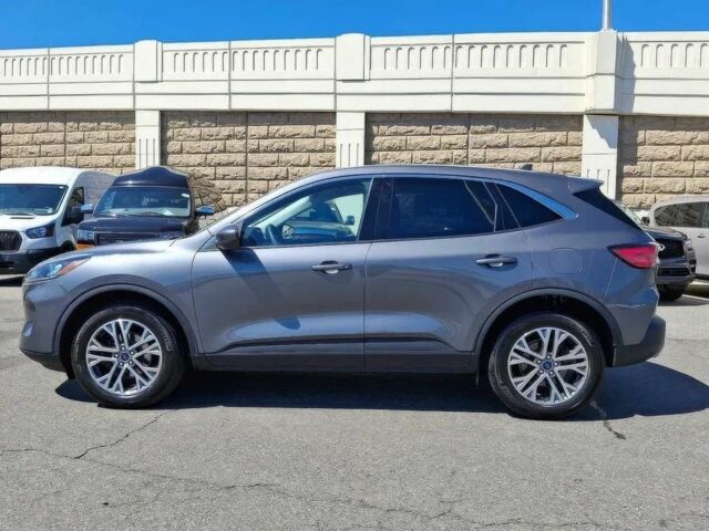 Серый Форд Эскейп, объемом двигателя 0 л и пробегом 25 тыс. км за 17900 $, фото 2 на Automoto.ua