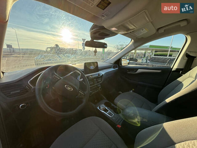 Серый Форд Эскейп, объемом двигателя 1.5 л и пробегом 50 тыс. км за 16500 $, фото 7 на Automoto.ua
