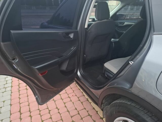 Серый Форд Эскейп, объемом двигателя 1.5 л и пробегом 63 тыс. км за 15000 $, фото 15 на Automoto.ua