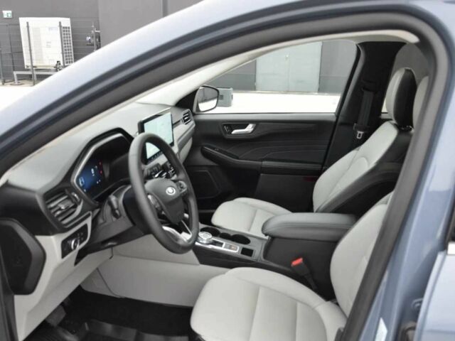 Сірий Форд Ескейп, об'ємом двигуна 2 л та пробігом 12 тис. км за 16200 $, фото 6 на Automoto.ua