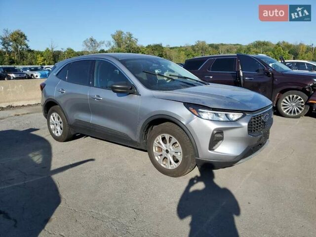 Серый Форд Эскейп, объемом двигателя 0 л и пробегом 33 тыс. км за 11300 $, фото 2 на Automoto.ua