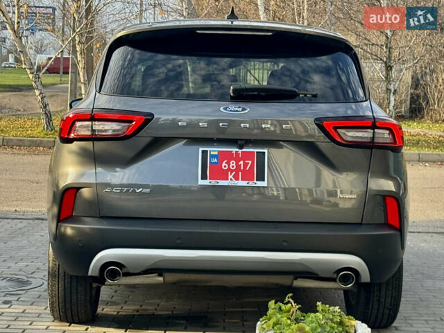 Серый Форд Эскейп, объемом двигателя 2.5 л и пробегом 19 тыс. км за 26700 $, фото 6 на Automoto.ua