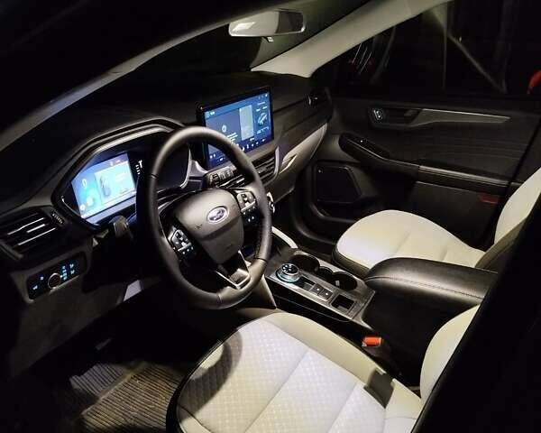 Сірий Форд Ескейп, об'ємом двигуна 1.5 л та пробігом 31 тис. км за 27000 $, фото 11 на Automoto.ua