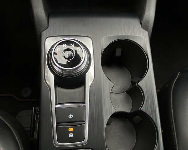 Серый Форд Эскейп, объемом двигателя 2.5 л и пробегом 9 тыс. км за 27900 $, фото 34 на Automoto.ua