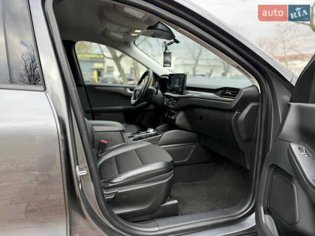 Сірий Форд Ескейп, об'ємом двигуна 2.5 л та пробігом 37 тис. км за 27500 $, фото 19 на Automoto.ua