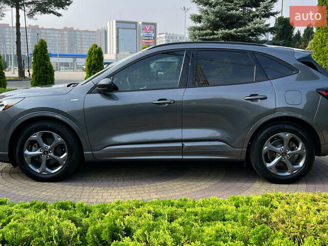 Сірий Форд Ескейп, об'ємом двигуна 1.5 л та пробігом 29 тис. км за 24500 $, фото 3 на Automoto.ua