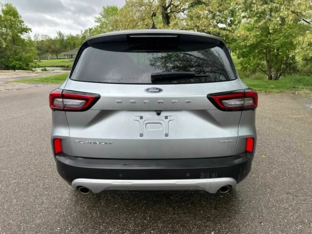 Сірий Форд Ескейп, об'ємом двигуна 2 л та пробігом 16 тис. км за 11000 $, фото 5 на Automoto.ua