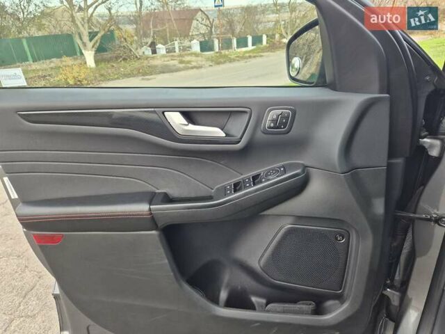 Серый Форд Эскейп, объемом двигателя 2.49 л и пробегом 44 тыс. км за 35000 $, фото 11 на Automoto.ua