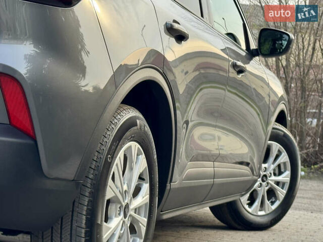 Серый Форд Эскейп, объемом двигателя 2.5 л и пробегом 19 тыс. км за 24900 $, фото 27 на Automoto.ua