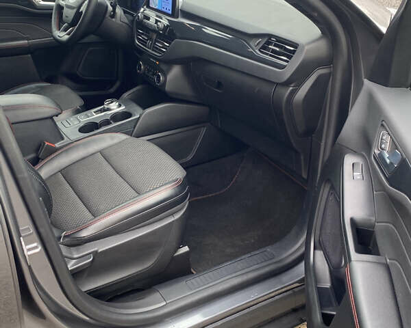 Серый Форд Эскейп, объемом двигателя 2.5 л и пробегом 9 тыс. км за 27900 $, фото 24 на Automoto.ua