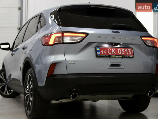 Серый Форд Эскейп, объемом двигателя 1.5 л и пробегом 126 тыс. км за 17800 $, фото 2 на Automoto.ua