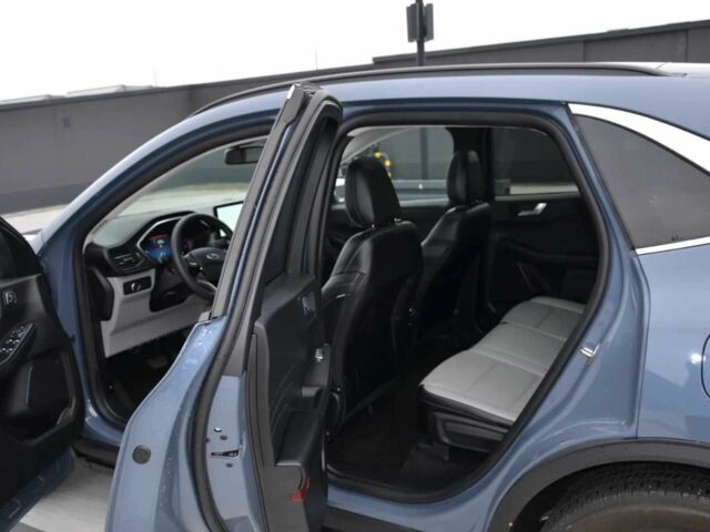 Сірий Форд Ескейп, об'ємом двигуна 2 л та пробігом 12 тис. км за 16200 $, фото 8 на Automoto.ua