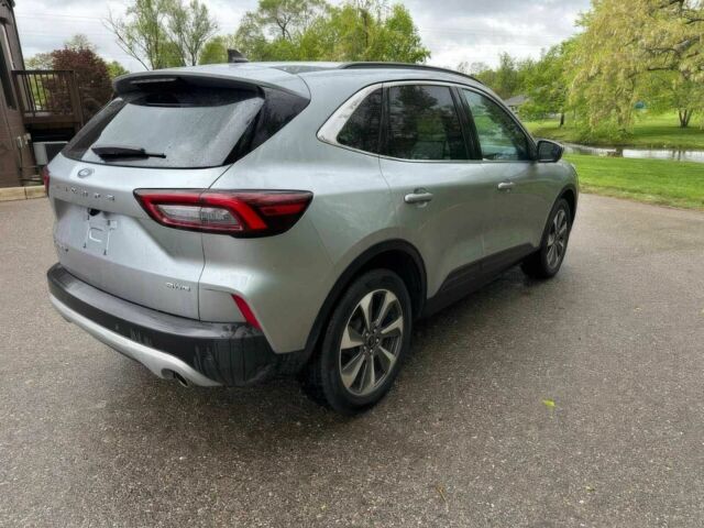 Сірий Форд Ескейп, об'ємом двигуна 2 л та пробігом 16 тис. км за 11000 $, фото 6 на Automoto.ua