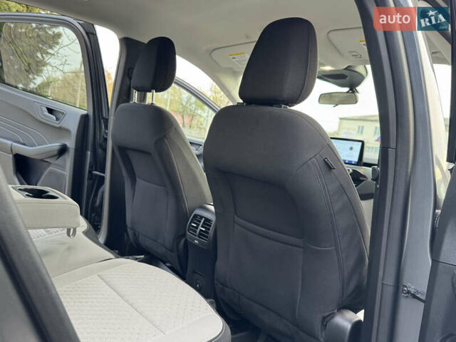 Серый Форд Эскейп, объемом двигателя 2.5 л и пробегом 19 тыс. км за 24900 $, фото 52 на Automoto.ua