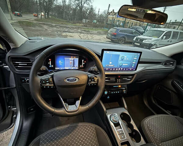 Серый Форд Эскейп, объемом двигателя 1.5 л и пробегом 53 тыс. км за 21000 $, фото 8 на Automoto.ua