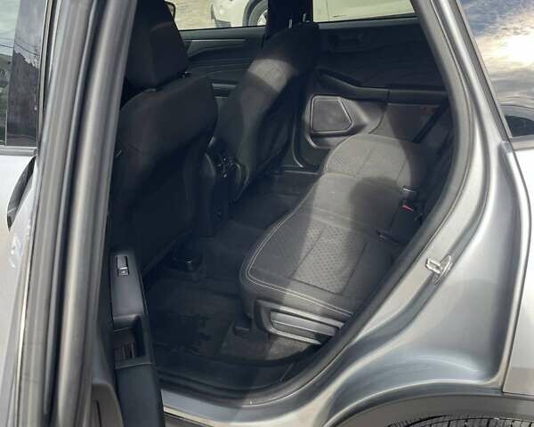 Сірий Форд Ескейп, об'ємом двигуна 0 л та пробігом 11 тис. км за 20000 $, фото 13 на Automoto.ua