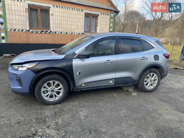Сірий Форд Ескейп, об'ємом двигуна 1.5 л та пробігом 178 тис. км за 14500 $, фото 2 на Automoto.ua