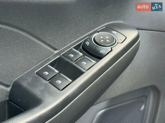 Серый Форд Эскейп, объемом двигателя 2.5 л и пробегом 19 тыс. км за 24900 $, фото 40 на Automoto.ua