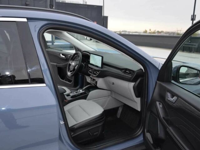 Сірий Форд Ескейп, об'ємом двигуна 2 л та пробігом 12 тис. км за 16200 $, фото 9 на Automoto.ua