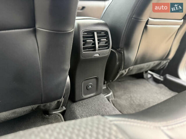 Сірий Форд Ескейп, об'ємом двигуна 2.5 л та пробігом 37 тис. км за 27500 $, фото 30 на Automoto.ua