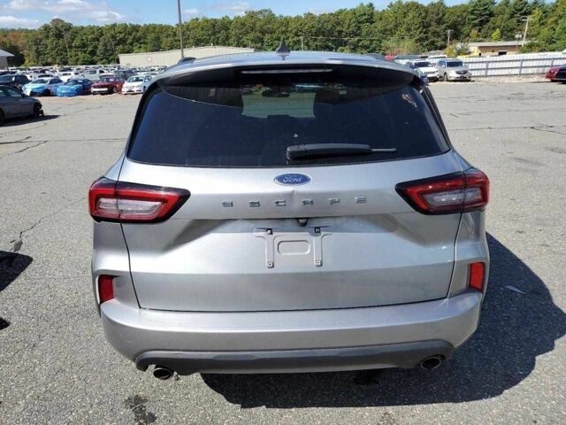 Серый Форд Эскейп, объемом двигателя 2.5 л и пробегом 12 тыс. км за 21500 $, фото 5 на Automoto.ua