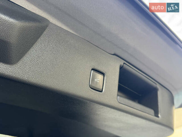 Серый Форд Эскейп, объемом двигателя 2.5 л и пробегом 19 тыс. км за 26700 $, фото 25 на Automoto.ua