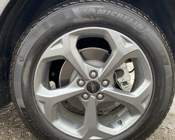 Серый Форд Эскейп, объемом двигателя 2.5 л и пробегом 9 тыс. км за 27900 $, фото 13 на Automoto.ua