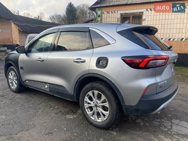 Сірий Форд Ескейп, об'ємом двигуна 1.5 л та пробігом 178 тис. км за 14500 $, фото 4 на Automoto.ua