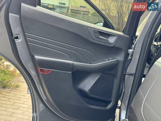 Серый Форд Эскейп, объемом двигателя 2.5 л и пробегом 19 тыс. км за 24900 $, фото 45 на Automoto.ua