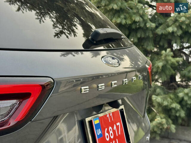 Серый Форд Эскейп, объемом двигателя 2.5 л и пробегом 19 тыс. км за 24900 $, фото 18 на Automoto.ua